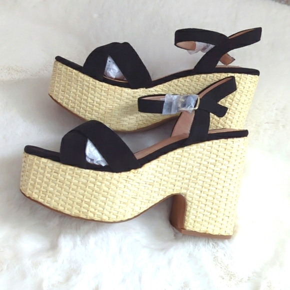 🆕🌿STEVEN PLATFORM HIPPY SANDALS🌿 - Picture 5 of 10